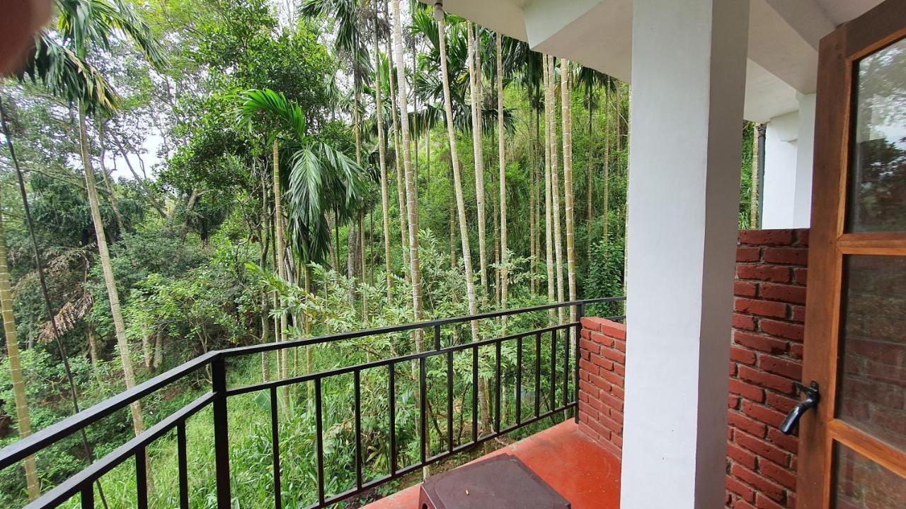 Eco Zone Resort Ела Екстериор снимка